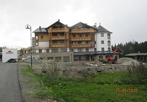 Außenanlage Hotel Kornock Turracherhöhe